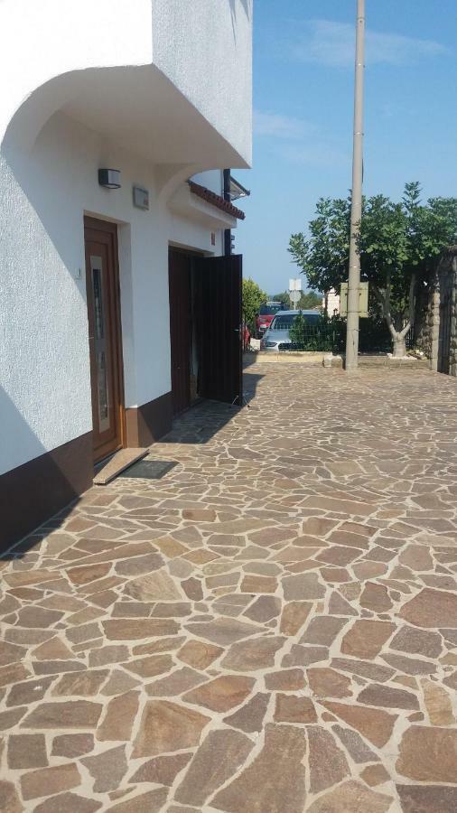 Apartmaji V Izoli Babic, Simonov Zaliv Izola Exterior foto