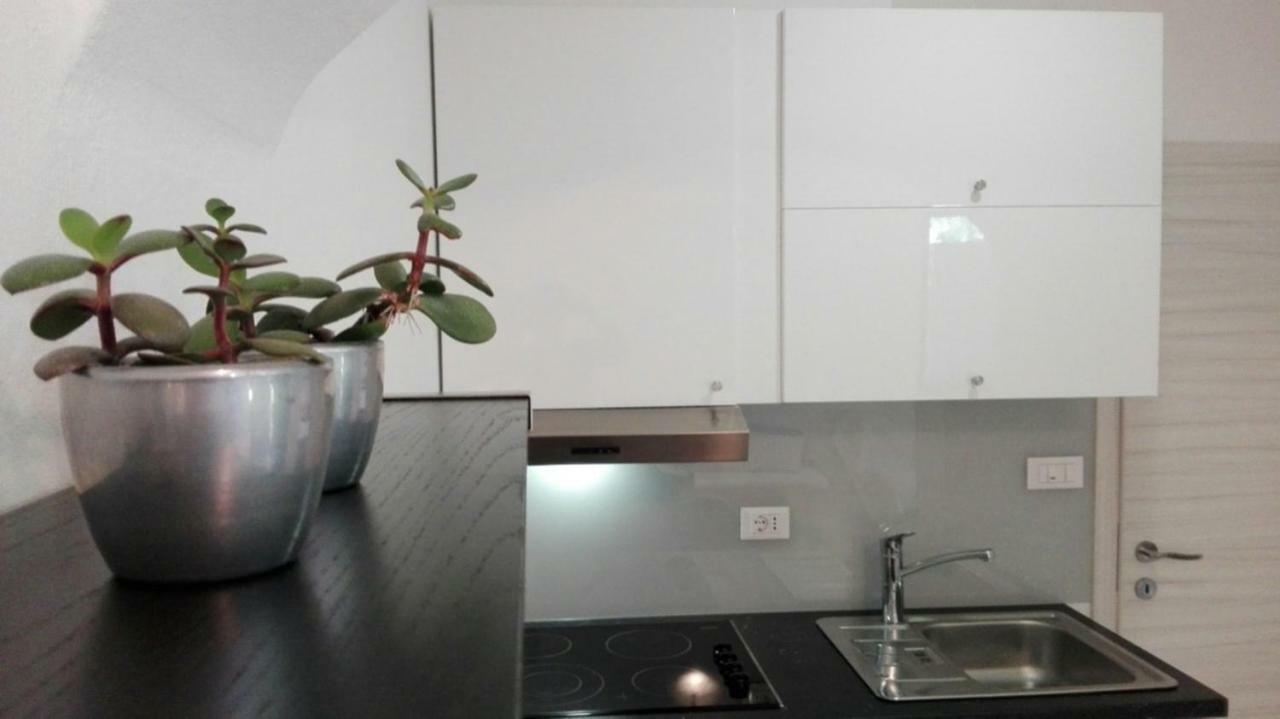 Apartmaji V Izoli Babic, Simonov Zaliv Izola Exterior foto