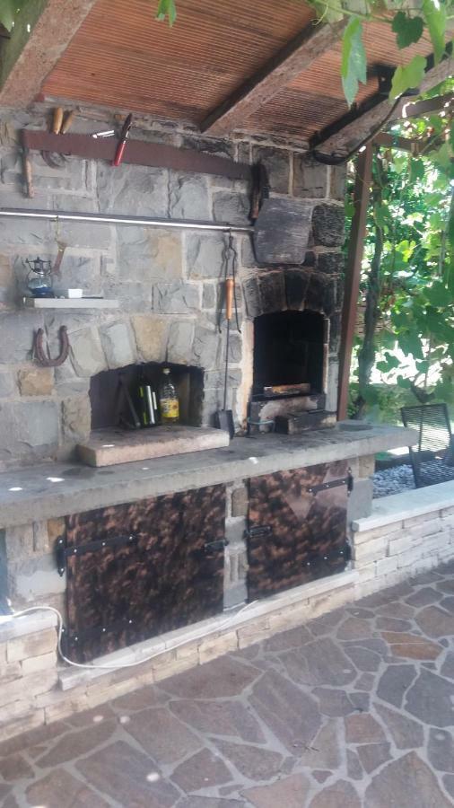 Apartmaji V Izoli Babic, Simonov Zaliv Izola Exterior foto